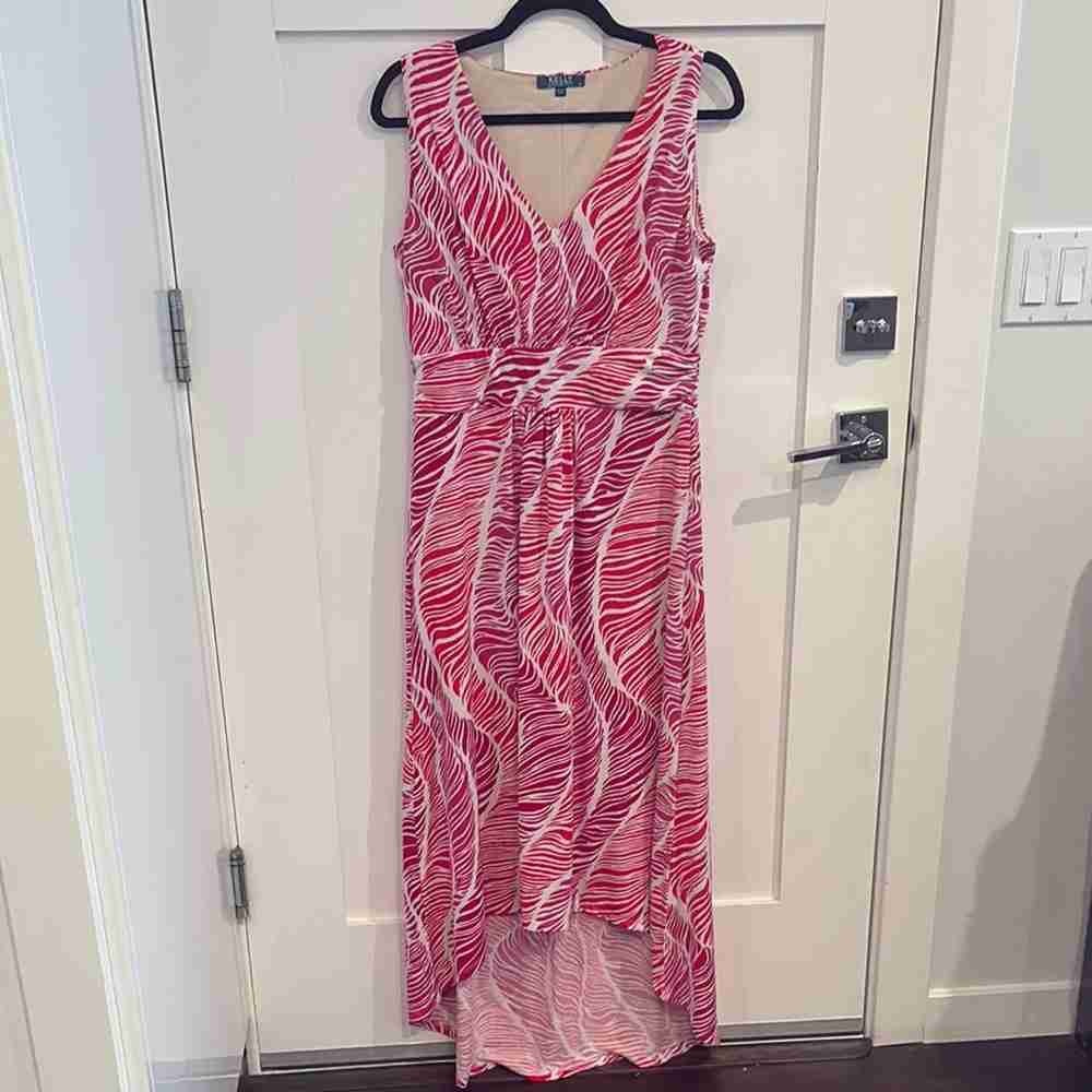Elegant Pink Patterned Maxi Dress